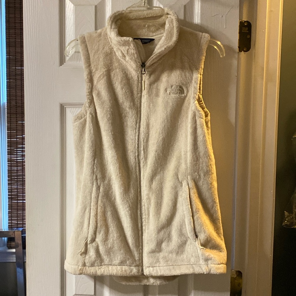 North Face ivory fuzzy fleece vest EUC size medium